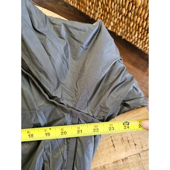 Athleta Summit Insulated Parka Jacket Womens M Mountain Olive Primaloft Packable - Picture 9 of 10